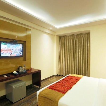 Hotel Lohias Delhi Airport New Delhi Bagian luar foto