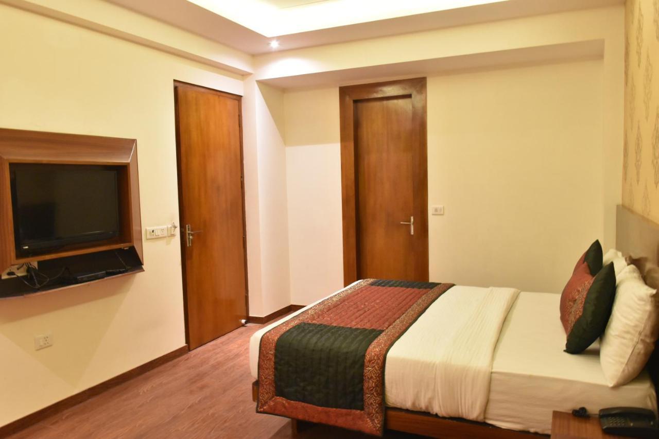 Hotel Lohias Delhi Airport New Delhi Bagian luar foto