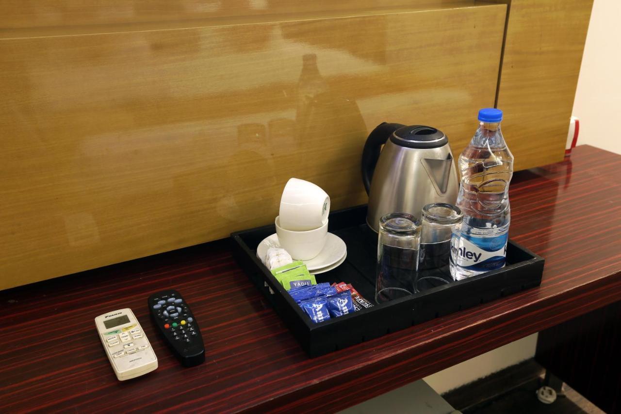 Hotel Lohias Delhi Airport New Delhi Bagian luar foto