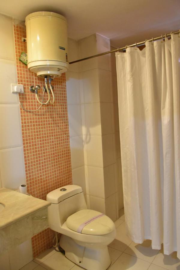 Hotel Lohias Delhi Airport New Delhi Bagian luar foto