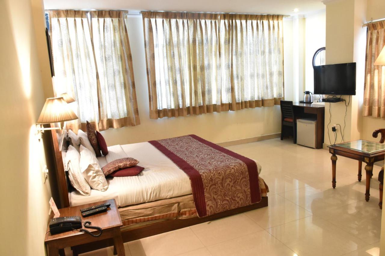 Hotel Lohias Delhi Airport New Delhi Bagian luar foto