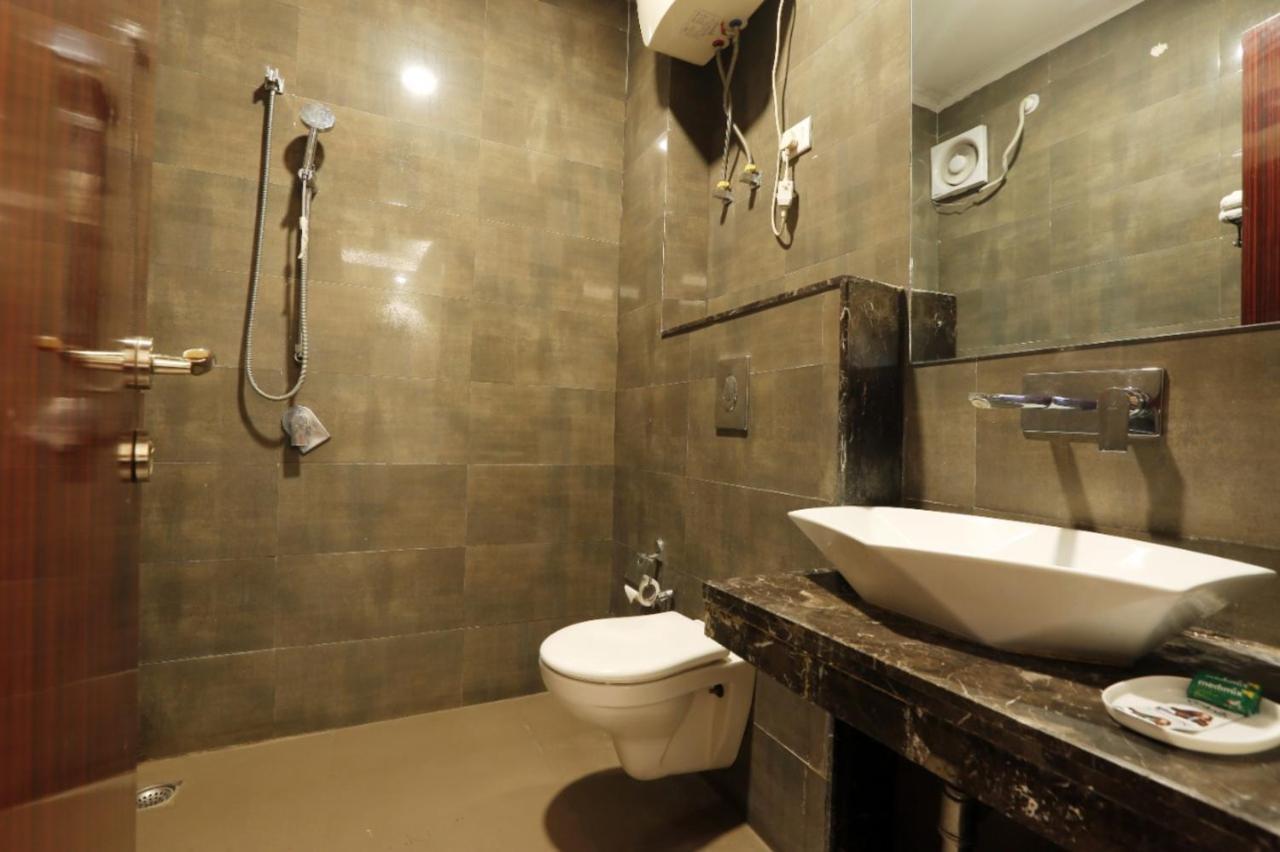 Hotel Lohias Delhi Airport New Delhi Bagian luar foto
