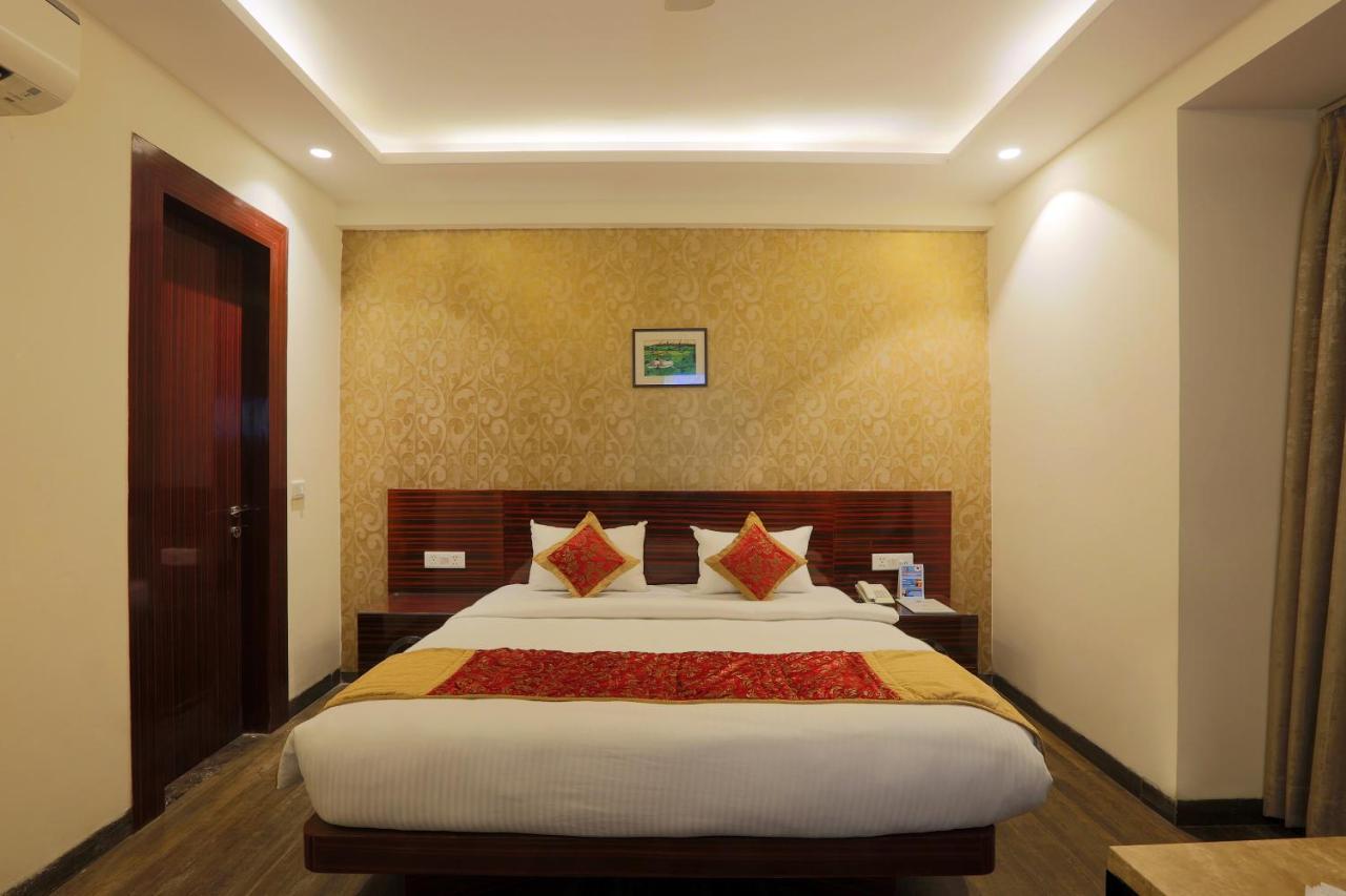 Hotel Lohias Delhi Airport New Delhi Bagian luar foto