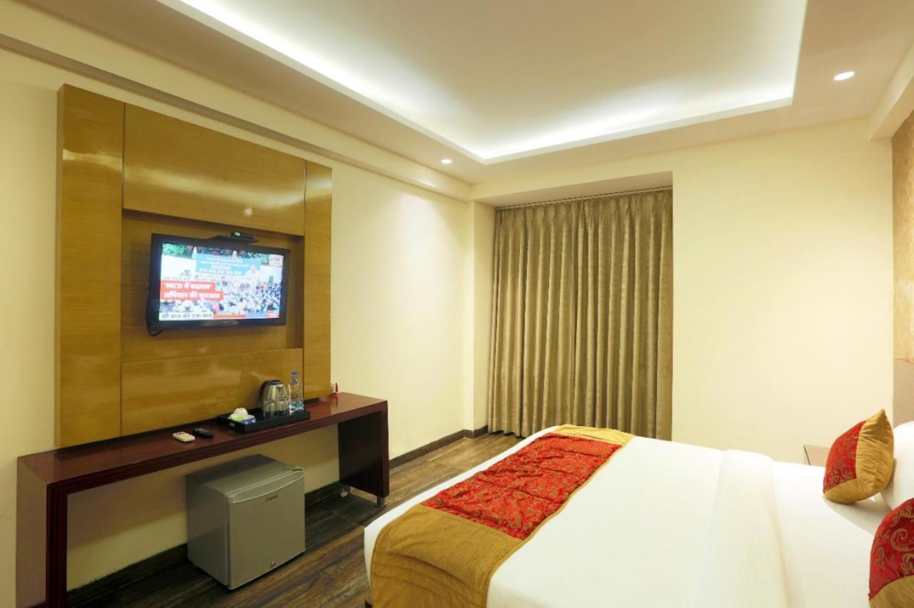 Hotel Lohias Delhi Airport New Delhi Bagian luar foto